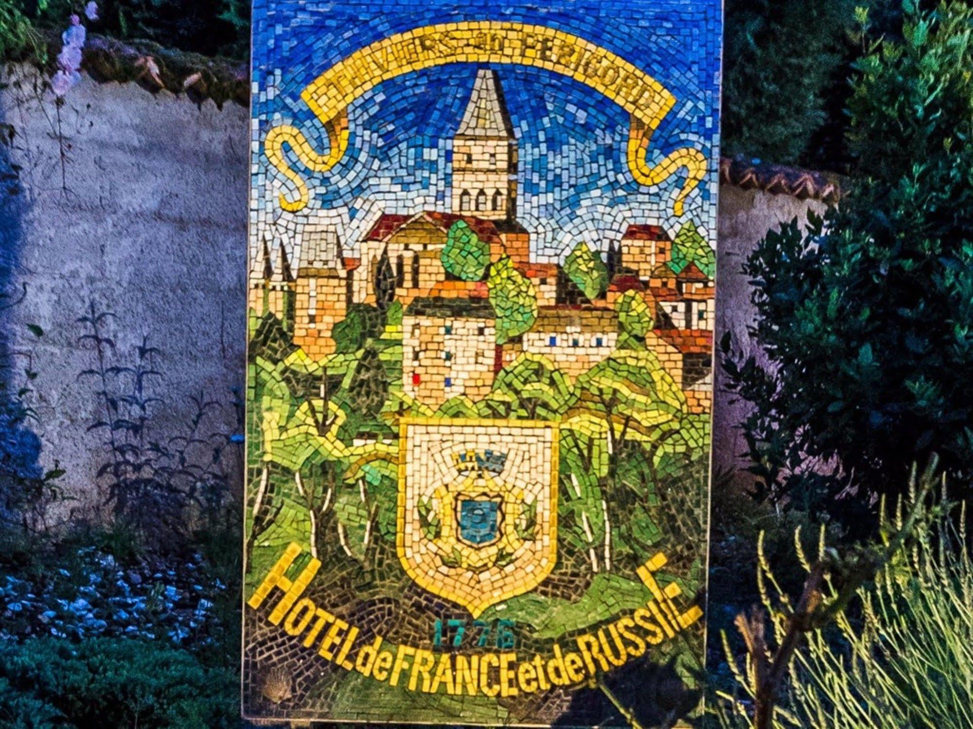 Hotel De France Et De Russie Thiviers
